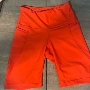 EUC old navy size small biker shorts